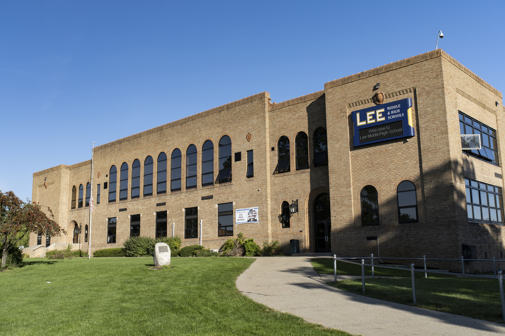 Lee MS/HS Building